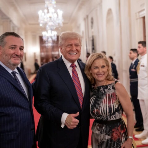 Ted Cruz, Donald Trump, and Heidi Cruz smiling at White House dinner