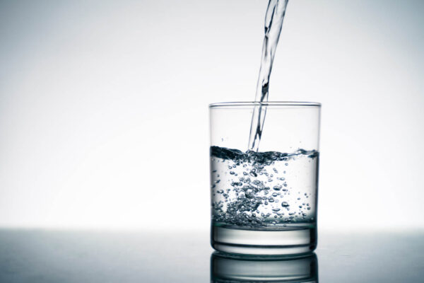 New Study Finds Drinking 8 Glasses of Water a Day Mostly Just Sends You to the Bathroom More