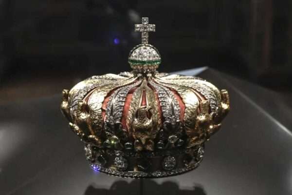 Trump Denies Stealing Crown, Says Louvre’s Security ‘Should Have Been Stronger, Like My Poll Numbers’