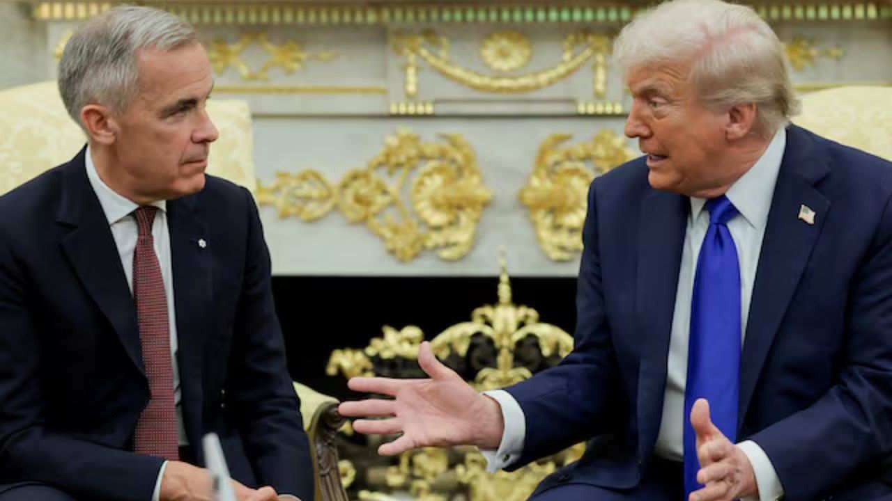 Donald Trump meets with Canadian officials during trade discussions.